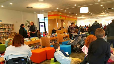 Children's Feature Wall — Thumbnail 2