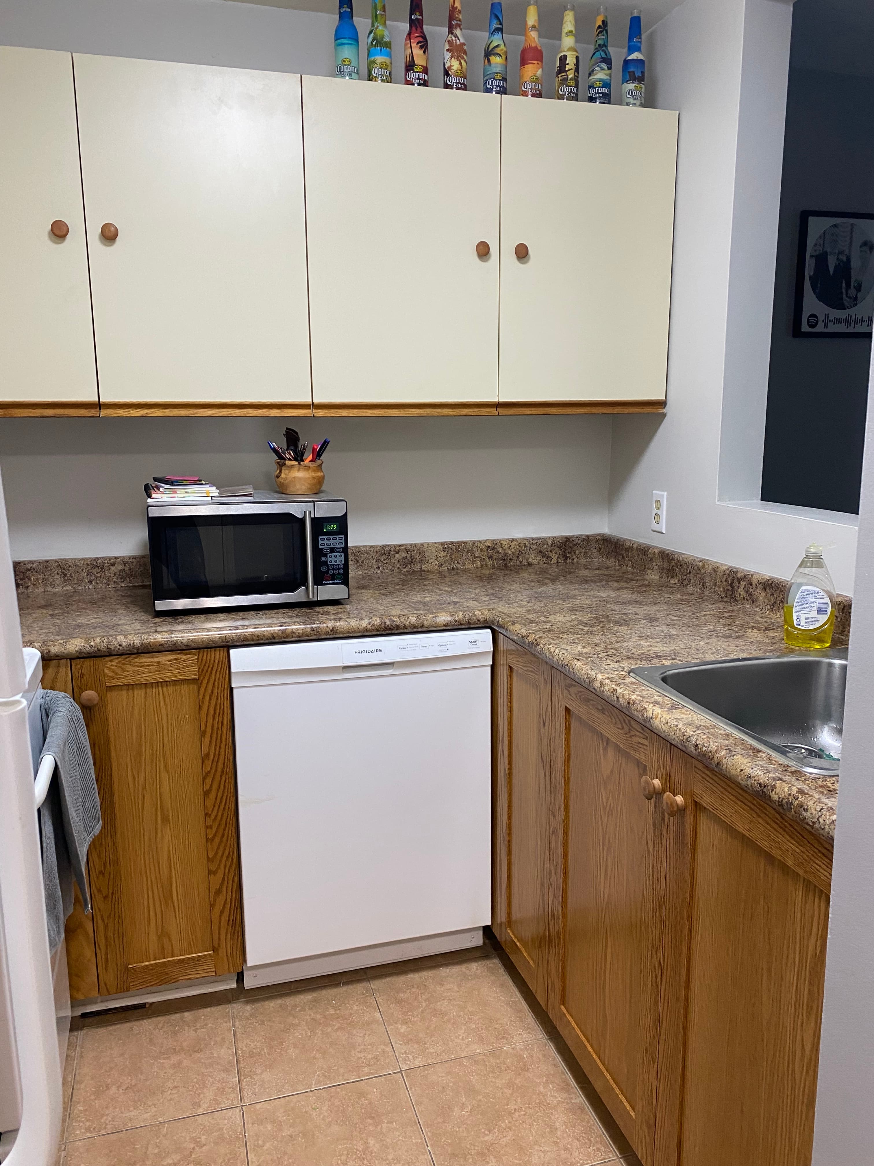 Holly's Kitchen — Thumbnail 4