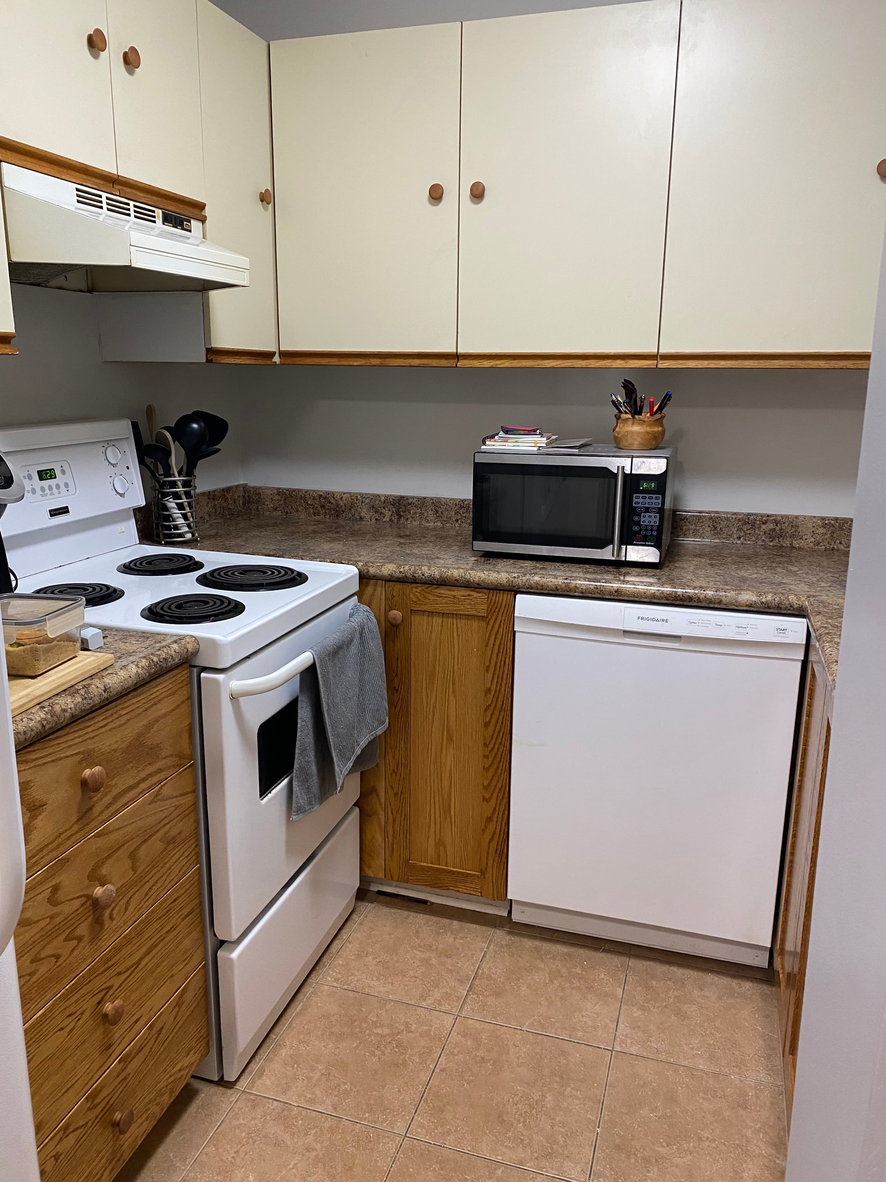 Holly's Kitchen — Thumbnail 5