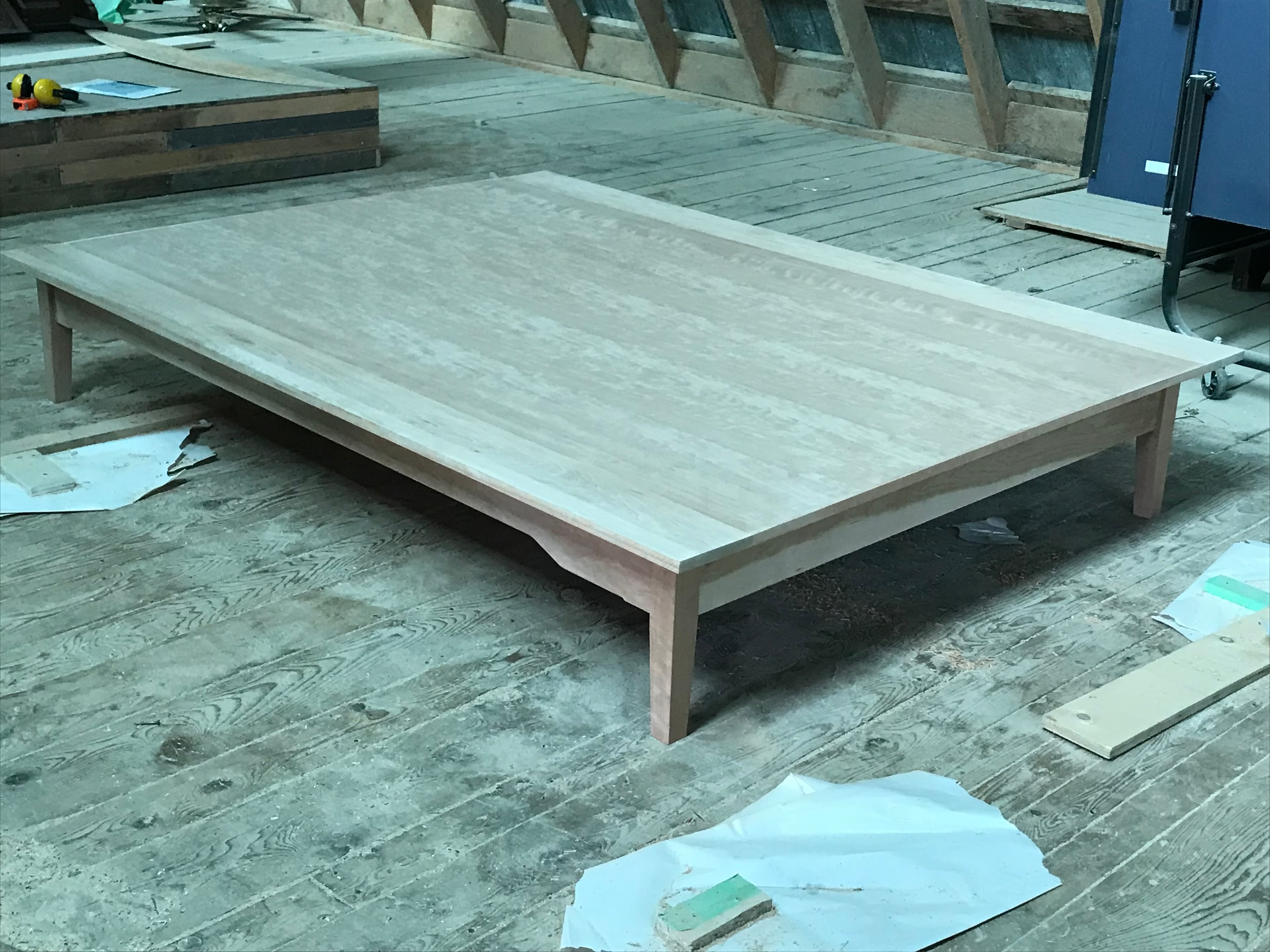 Platform Queen Size Bed — Thumbnail 3